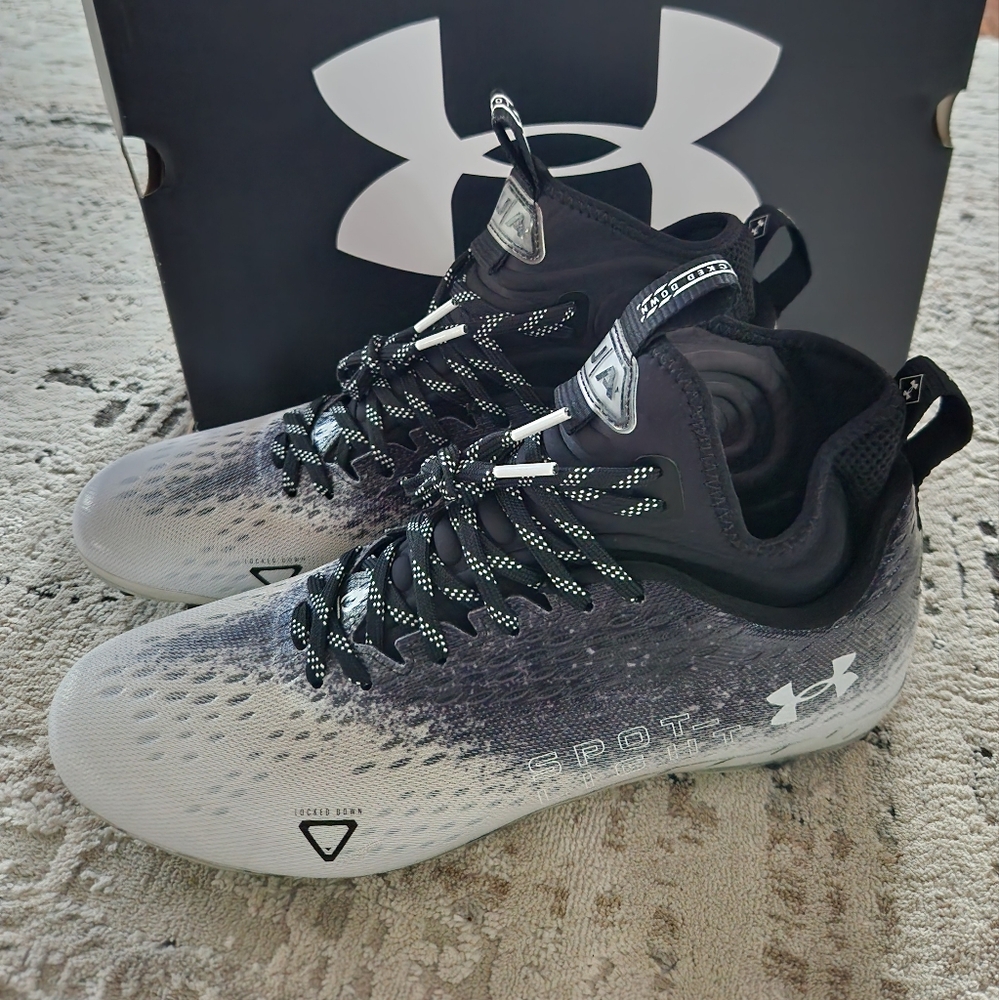 Under Armour Spotlight Lux MC 2.0 Football Cleat